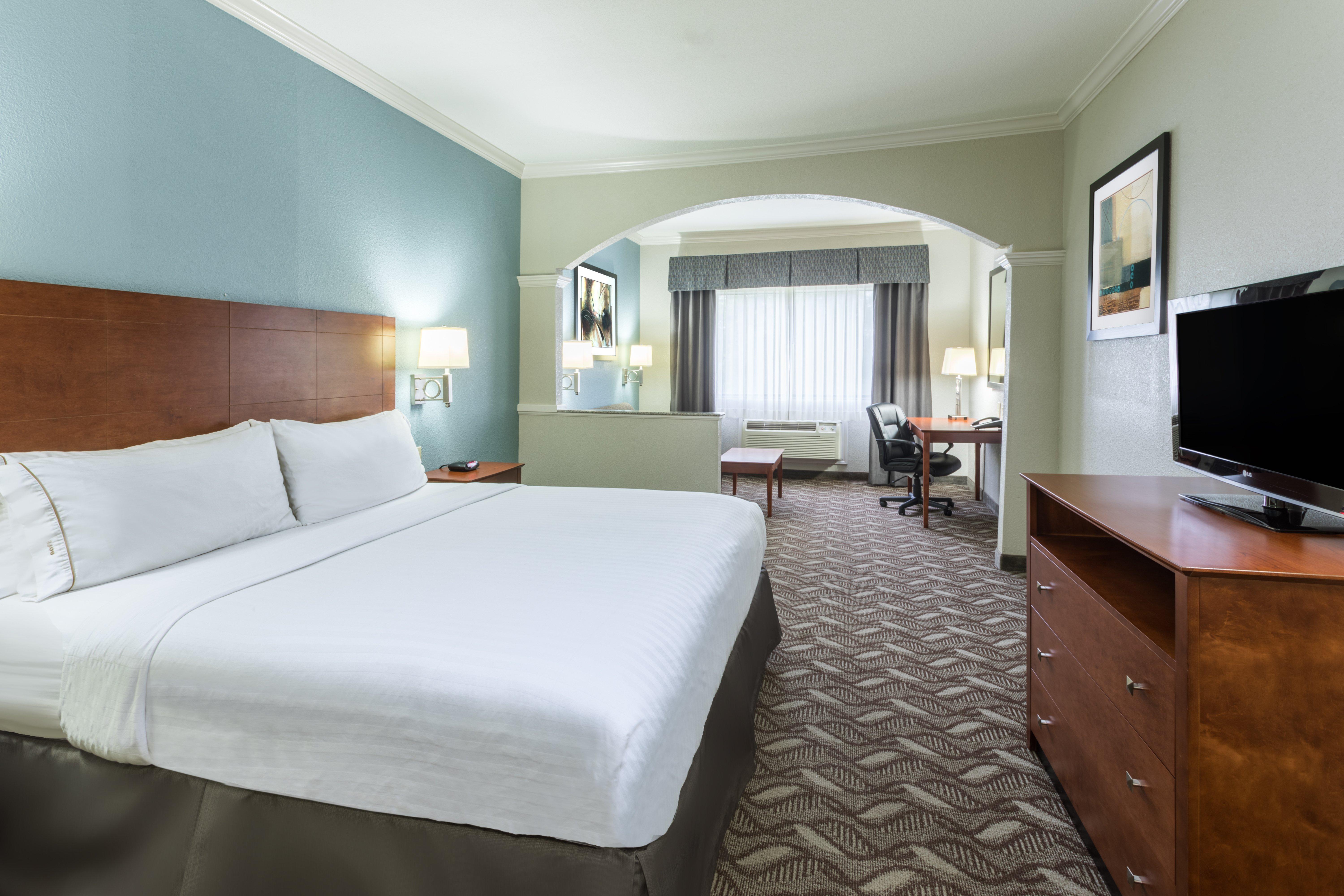 Holiday Inn Express Hotel And Suites Lake Charles By Ihg Esterno foto