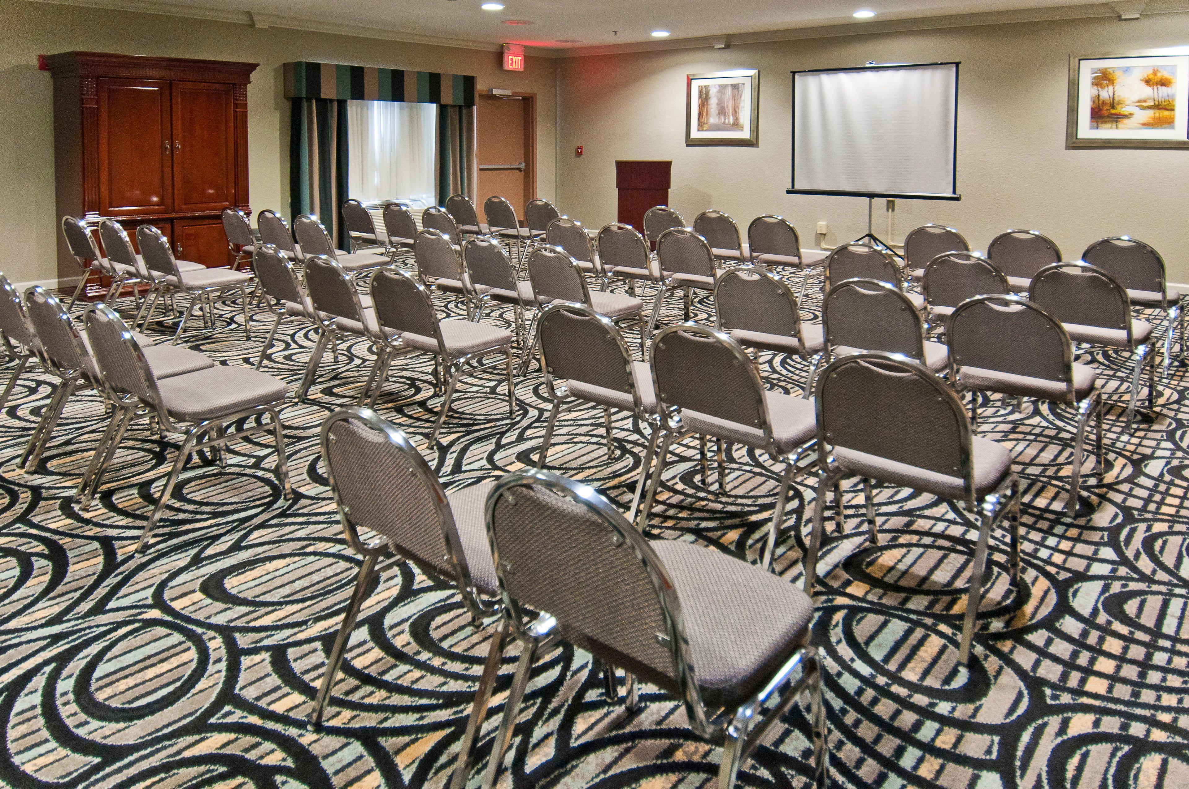 Holiday Inn Express Hotel And Suites Lake Charles By Ihg Esterno foto