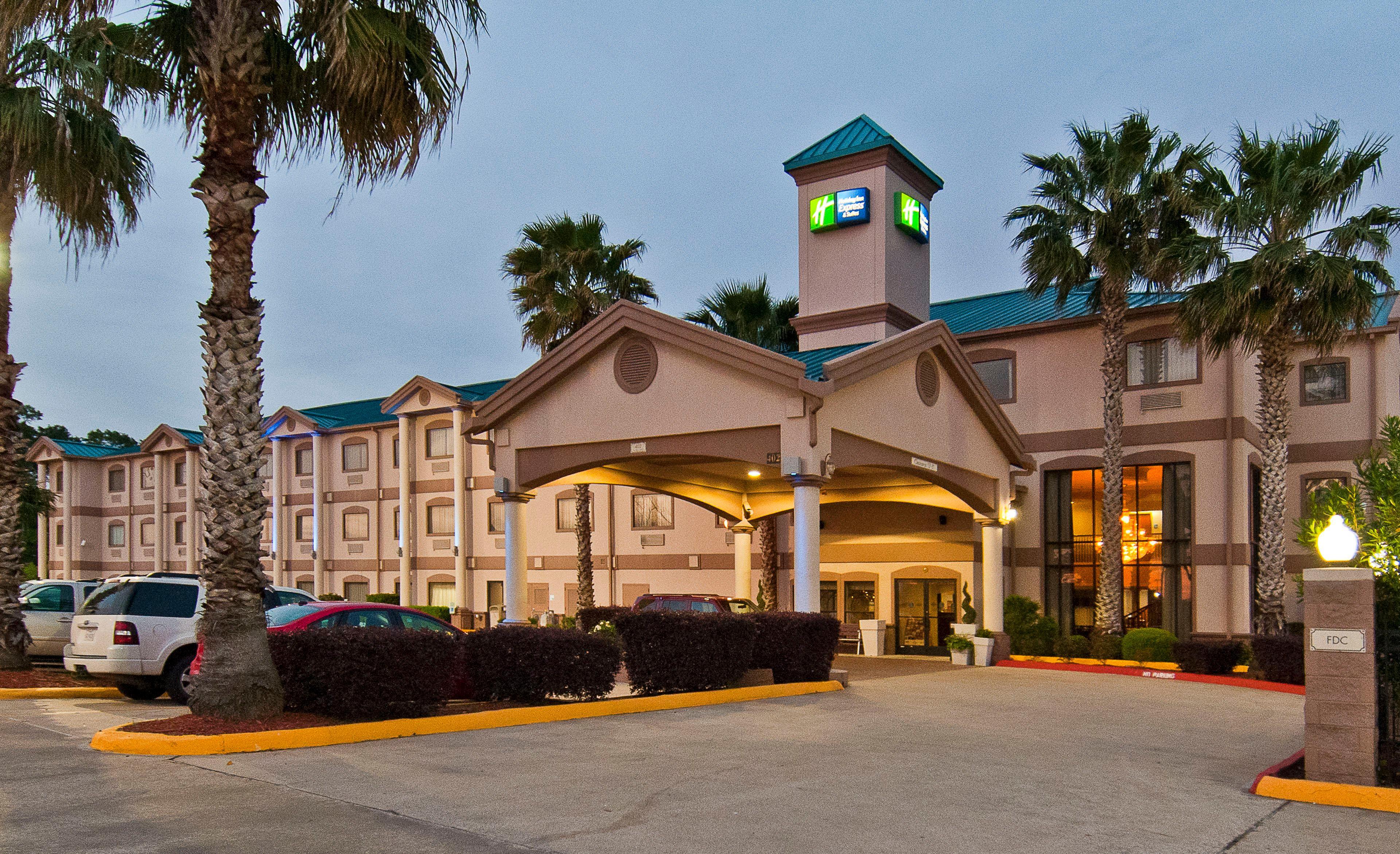 Holiday Inn Express Hotel And Suites Lake Charles By Ihg Esterno foto