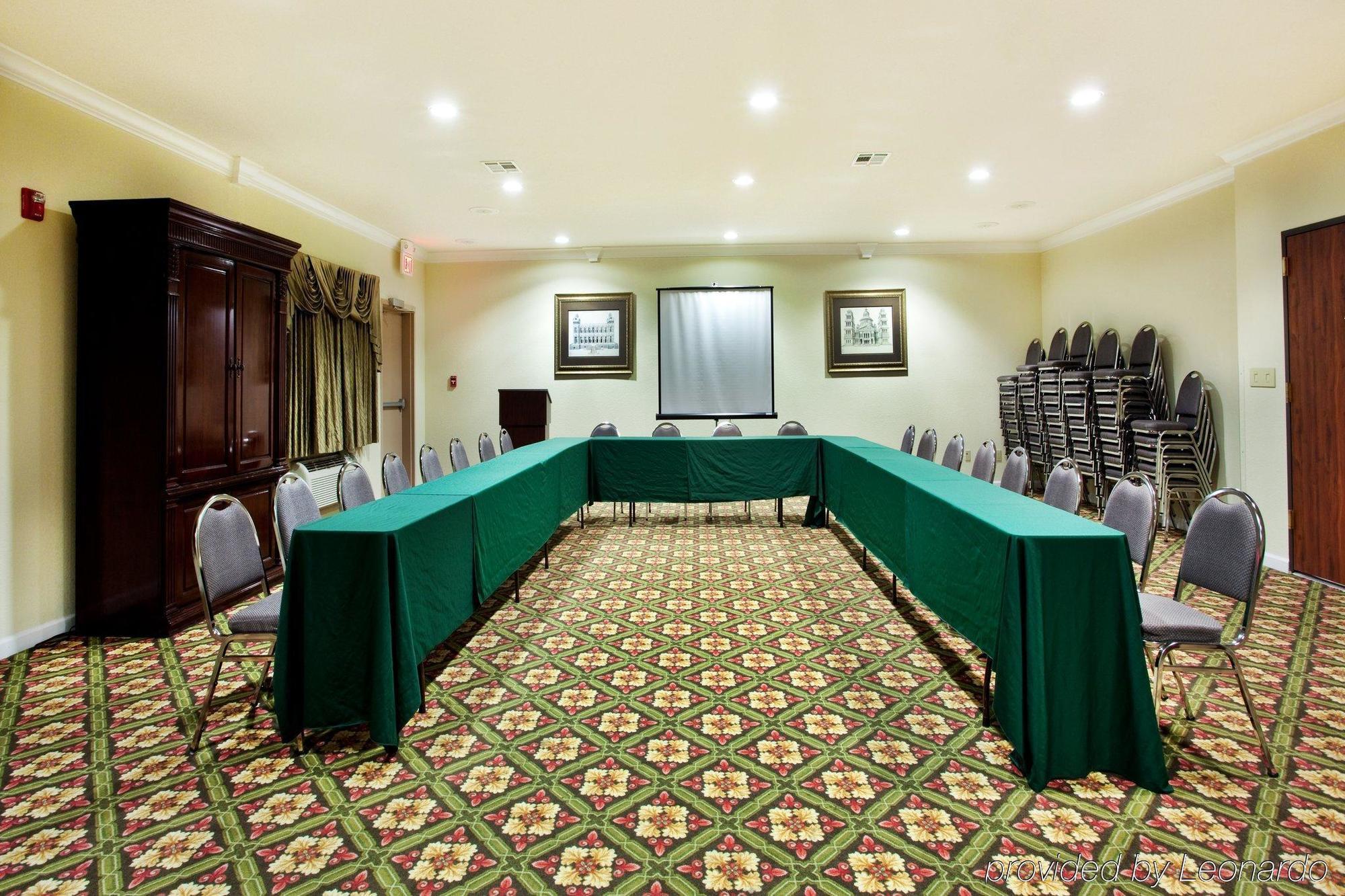 Holiday Inn Express Hotel And Suites Lake Charles By Ihg Servizi foto