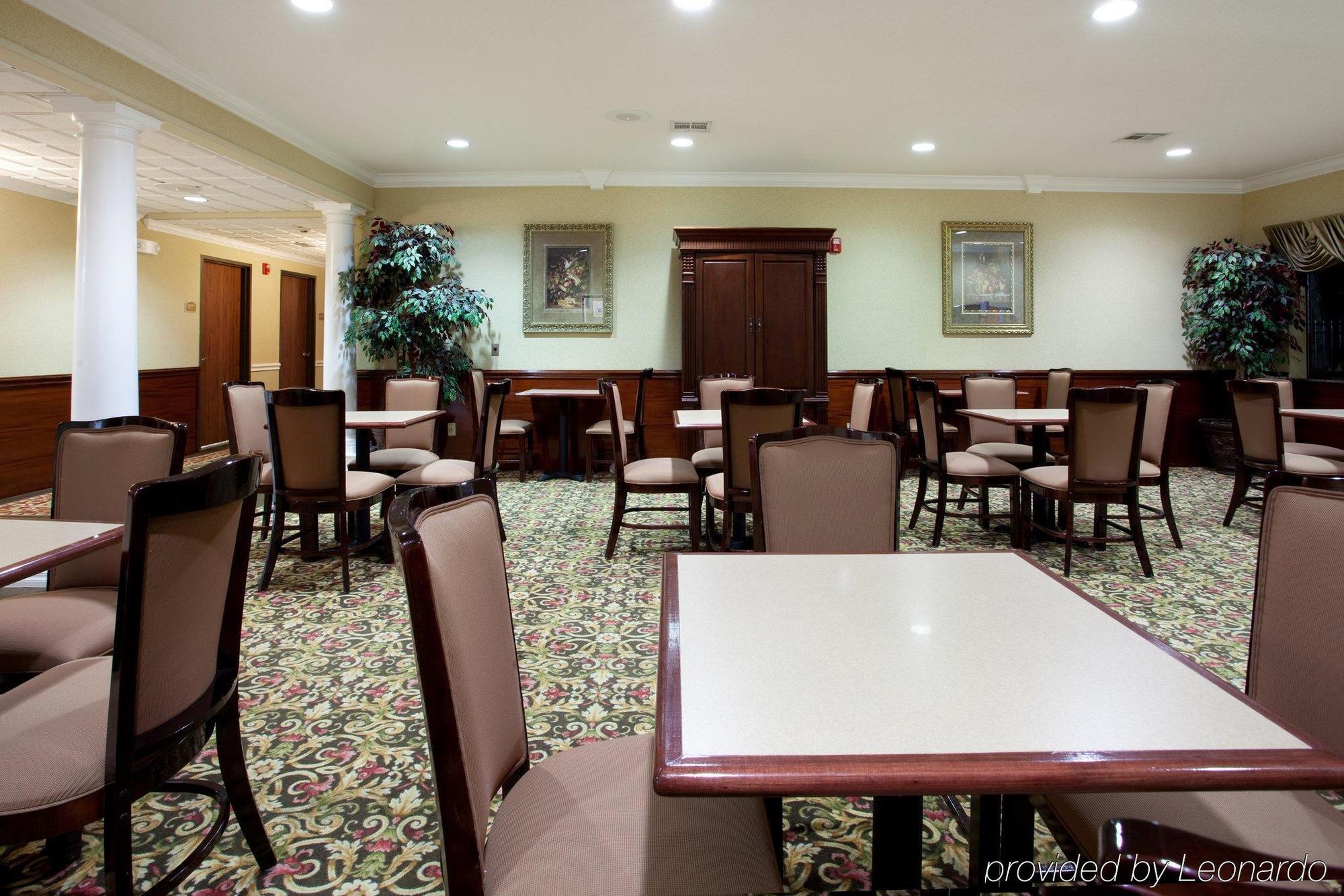 Holiday Inn Express Hotel And Suites Lake Charles By Ihg Esterno foto