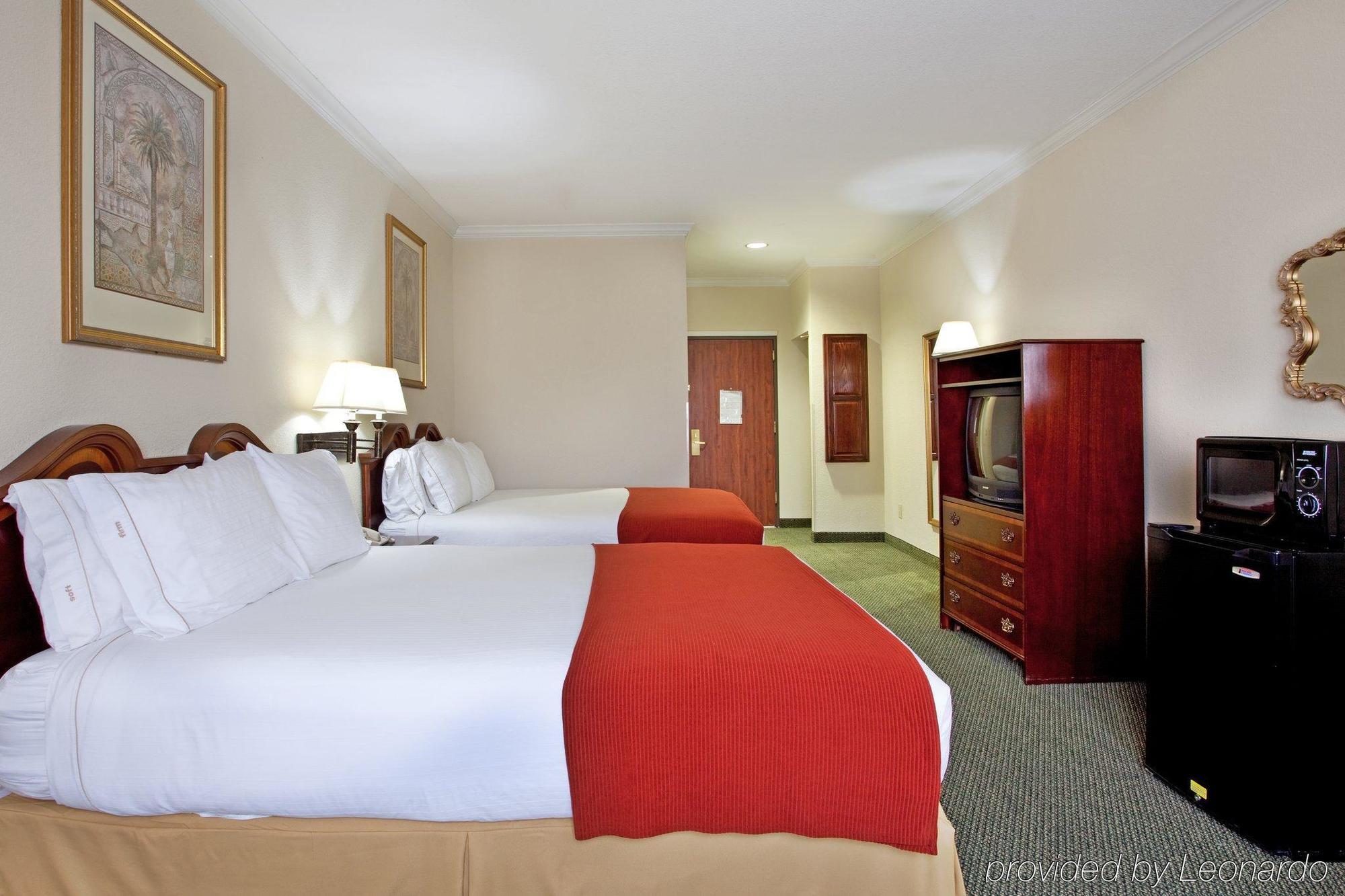 Holiday Inn Express Hotel And Suites Lake Charles By Ihg Camera foto