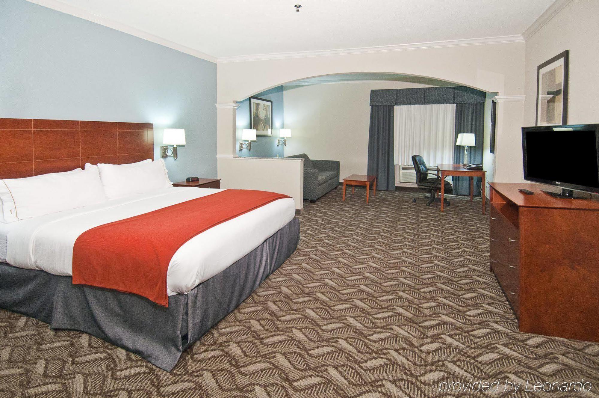 Holiday Inn Express Hotel And Suites Lake Charles By Ihg Esterno foto